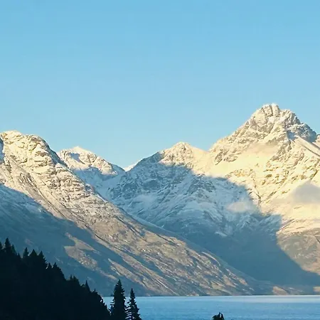 Wee Saut - Spectacular Panoramic Vistas - Queenstown Centre